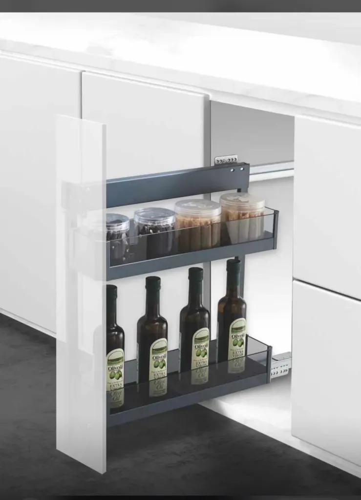 Tandem Bottle Pullout